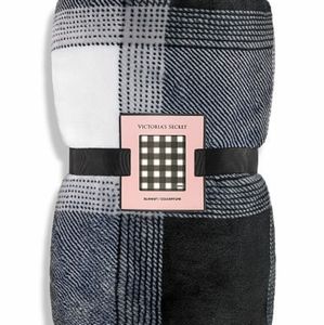 Victoria Secret Fleece Throw Blanket